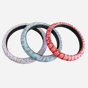Colourful Y2K vintage floral bangle bracelets set of three